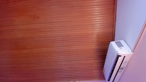 Viiolett online show from 14, 2, 2025