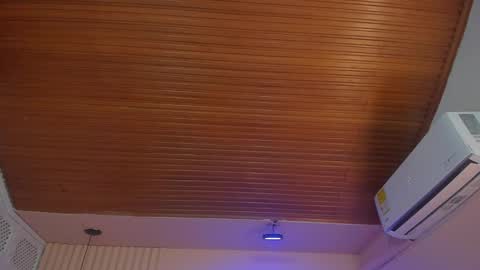 Viiolett online show from 8, 11, 2025