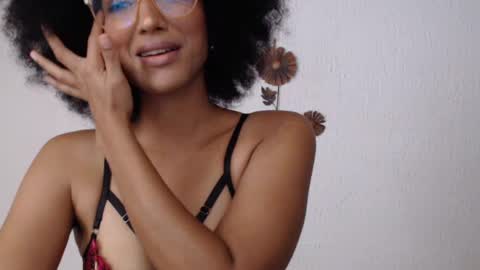 Snapshot of viiolettaaa chatting on 8, 7, 2026 viiolettaaa online show from 8, 7, 2026