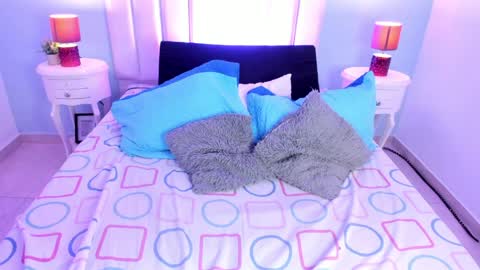 Violet online show from 1, 4, 2026