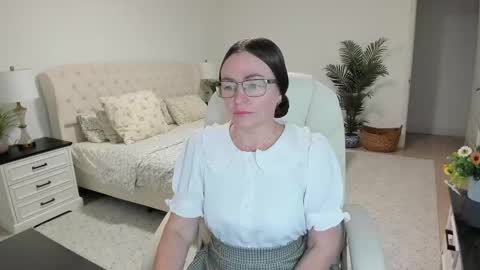 Ukrainian-woman online show from 5, 3, 2026