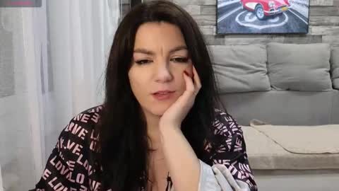 follow my fansly  online show from 24, 11, 2025