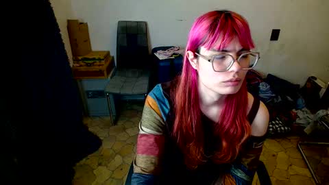 Snapshot of vika_sirnik chatting on 15, 12, 2025 Lizochka1337 online show from 15, 12, 2025