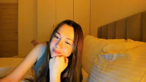 Snapshot of vikawels chatting on 19, 4, 2026 Vika online show from 19, 4, 2026