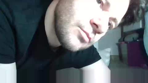 Snapshot of vikbika2 chatting on 12, 1, 2025 Tom reunz online show from 12, 1, 2025