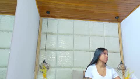 vikiTomson online show from 15, 9, 2025