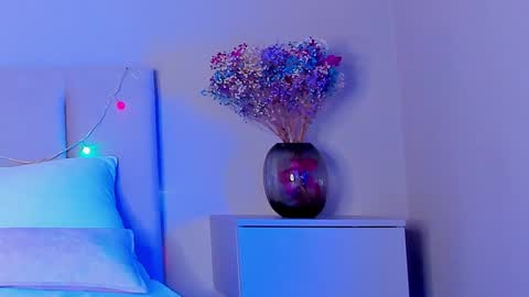 VIKKI online show from 14, 1, 2025