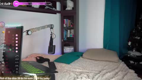 Snapshot of viktor_secret chatting on 16, 2, 2025 fansly VITEKsecret online show from 16, 2, 2025