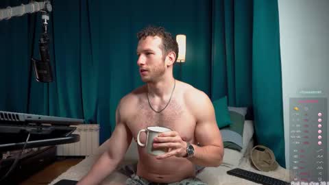 Snapshot of viktor_secret chatting on 20, 12, 2025 fansly VITEKsecret online show from 20, 12, 2025