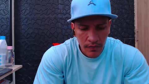 Viktor Herrera online show from 12, 1, 2026