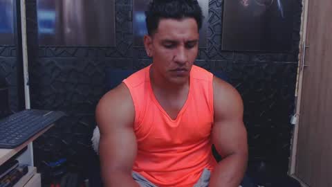 Snapshot of viktorherrera chatting on 29, 4, 2026 Viktor Herrera online show from 29, 4, 2026