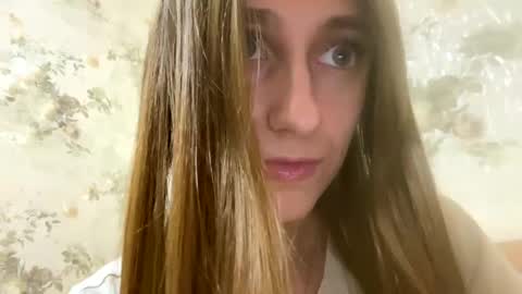 Snapshot of viktoria9898 chatting on 6, 12, 2024 Sweett online show from 6, 12, 2024