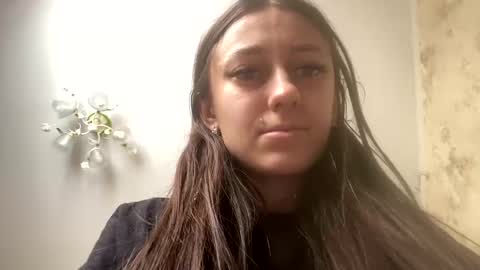 Snapshot of viktoria9898 chatting on 26, 2, 2025 Sweett online show from 26, 2, 2025