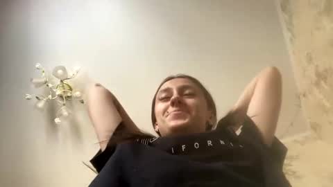 Snapshot of viktoria9898 chatting on 27, 2, 2025 Sweett online show from 27, 2, 2025