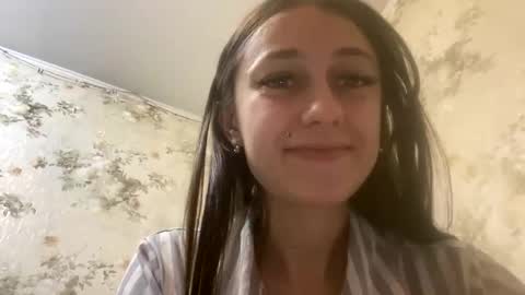 Snapshot of viktoria9898 chatting on 11, 3, 2025 Sweett online show from 11, 3, 2025