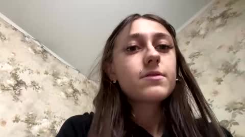 Snapshot of viktoria9898 chatting on 12, 3, 2025 Sweett online show from 12, 3, 2025