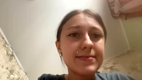 Snapshot of viktoria9898 chatting on 16, 9, 2025 Sweett online show from 16, 9, 2025