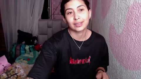 Snapshot of viktoria_heart chatting on 28, 11, 2025 viktoria_heart online show from 28, 11, 2025