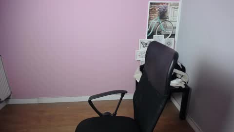 Snapshot of viktoria_lovely chatting on 13, 2, 2025 viktoria_lovely online show from 13, 2, 2025