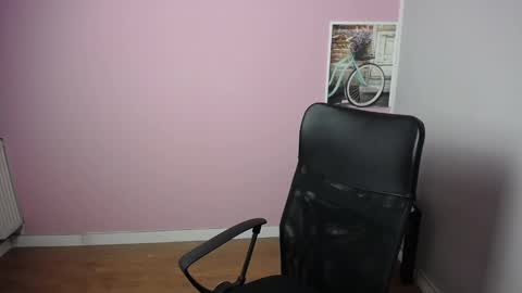 Snapshot of viktoria_lovely chatting on 17, 2, 2025 viktoria_lovely online show from 17, 2, 2025