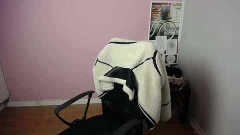 Snapshot of viktoria_lovely chatting on 20, 2, 2025 viktoria_lovely online show from 20, 2, 2025