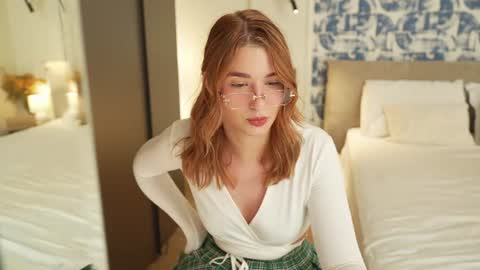 Snapshot of villanelle_l chatting on 13, 6, 2026 Lana online show from 13, 6, 2026
