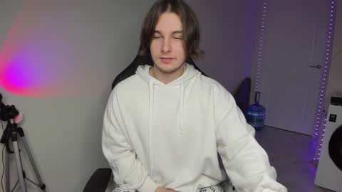 Snapshot of vincent__strong chatting on 10, 12, 2024 Vincent Strong online show from 10, 12, 2024