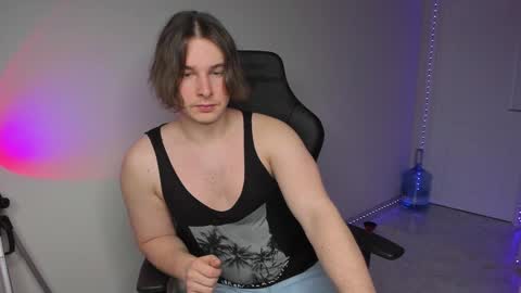 Snapshot of vincent__strong chatting on 13, 12, 2024 Vincent Strong online show from 13, 12, 2024