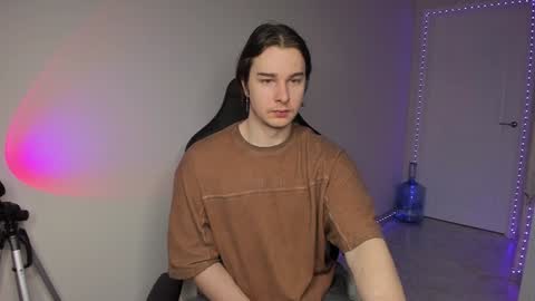 Snapshot of vincent__strong chatting on 19, 12, 2024 Vincent Strong online show from 19, 12, 2024