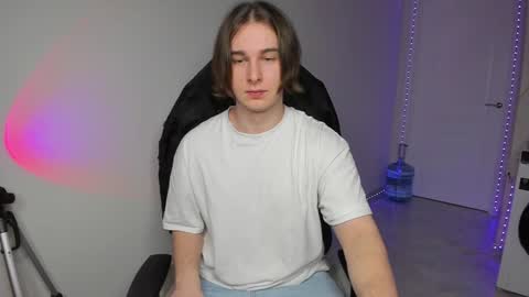 Snapshot of vincent__strong chatting on 23, 12, 2024 Vincent Strong online show from 23, 12, 2024