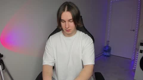 Snapshot of vincent__strong chatting on 24, 12, 2024 Vincent Strong online show from 24, 12, 2024