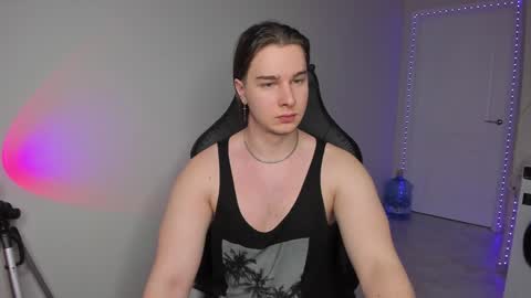 Snapshot of vincent__strong chatting on 22, 1, 2025 Vincent Strong online show from 22, 1, 2025