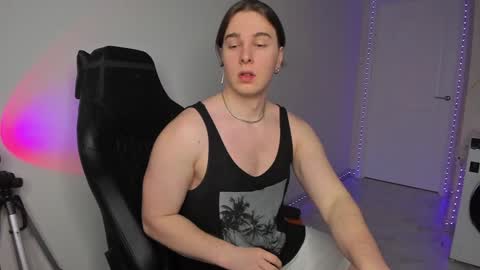 Snapshot of vincent__strong chatting on 31, 1, 2025 Vincent Strong online show from 31, 1, 2025