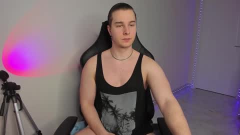 Snapshot of vincent__strong chatting on 9, 2, 2025 Vincent Strong online show from 9, 2, 2025