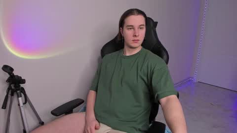 Snapshot of vincent__strong chatting on 15, 2, 2025 Vincent Strong online show from 15, 2, 2025