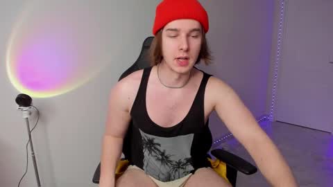 Snapshot of vincent__strong chatting on 1, 3, 2025 Vincent Strong online show from 1, 3, 2025