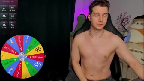 Snapshot of vincent__strong chatting on 26, 11, 2025 Vincent Strong online show from 26, 11, 2025