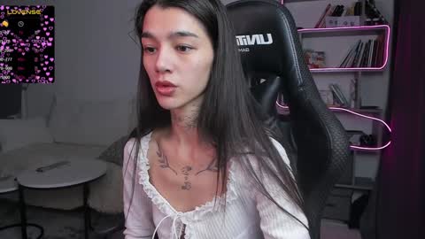 Snapshot of vinkitinkii chatting on 6, 2, 2025 vinkitinkii online show from 6, 2, 2025