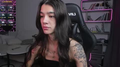 Snapshot of vinkitinkii chatting on 9, 2, 2025 vinkitinkii online show from 9, 2, 2025