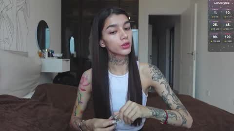 Snapshot of vinkitinkii chatting on 15, 10, 2025 vinkitinkii online show from 15, 10, 2025