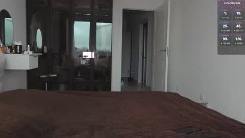 Snapshot of vinkitinkii chatting on 28, 10, 2025 vinkitinkii online show from 28, 10, 2025