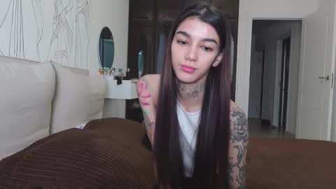 Snapshot of vinkitinkii chatting on 6, 11, 2025 vinkitinkii online show from 6, 11, 2025