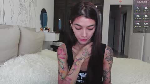 Snapshot of vinkitinkii chatting on 18, 12, 2025 vinkitinkii online show from 18, 12, 2025