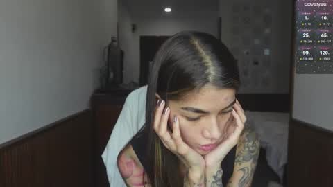 vinkitinkii online show from 10, 2, 2026