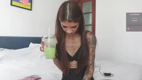 vinkitinkii online show from 18, 4, 2026