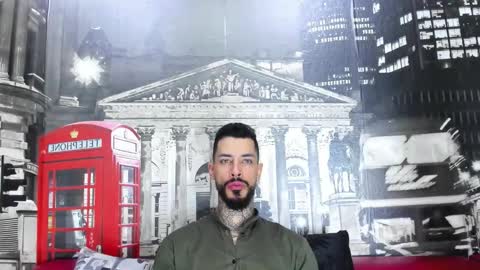 Snapshot of vinzenzrizzo chatting on 2, 10, 2025 ---Vinzen--- online show from 2, 10, 2025