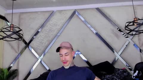 Snapshot of vinzenzrizzo chatting on 15, 1, 2026 ---Vinzen--- online show from 15, 1, 2026
