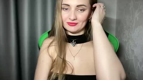 Snapshot of viola_1 chatting on 27, 12, 2024 Funny girl online show from 27, 12, 2024