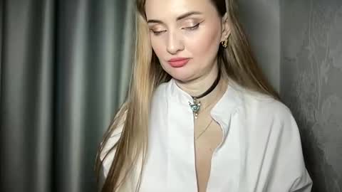 Snapshot of viola_1 chatting on 29, 12, 2024 Funny girl online show from 29, 12, 2024