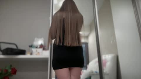 Snapshot of viola_1 chatting on 5, 3, 2025 Funny girl online show from 5, 3, 2025